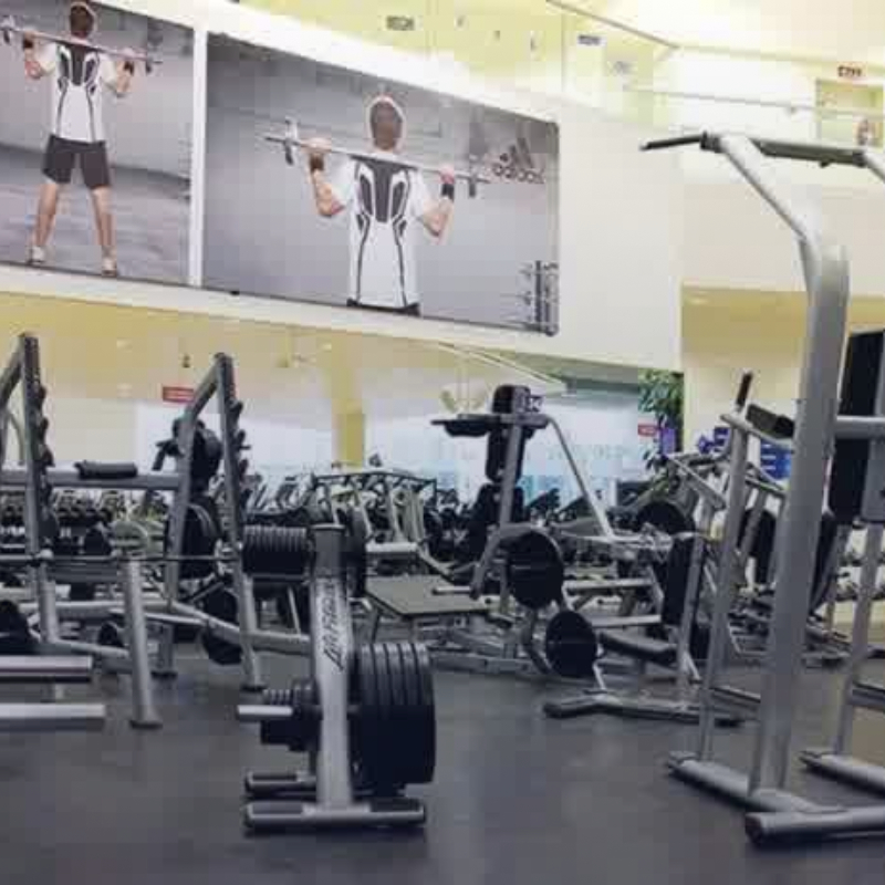 Repación de aparatos de ejercicios